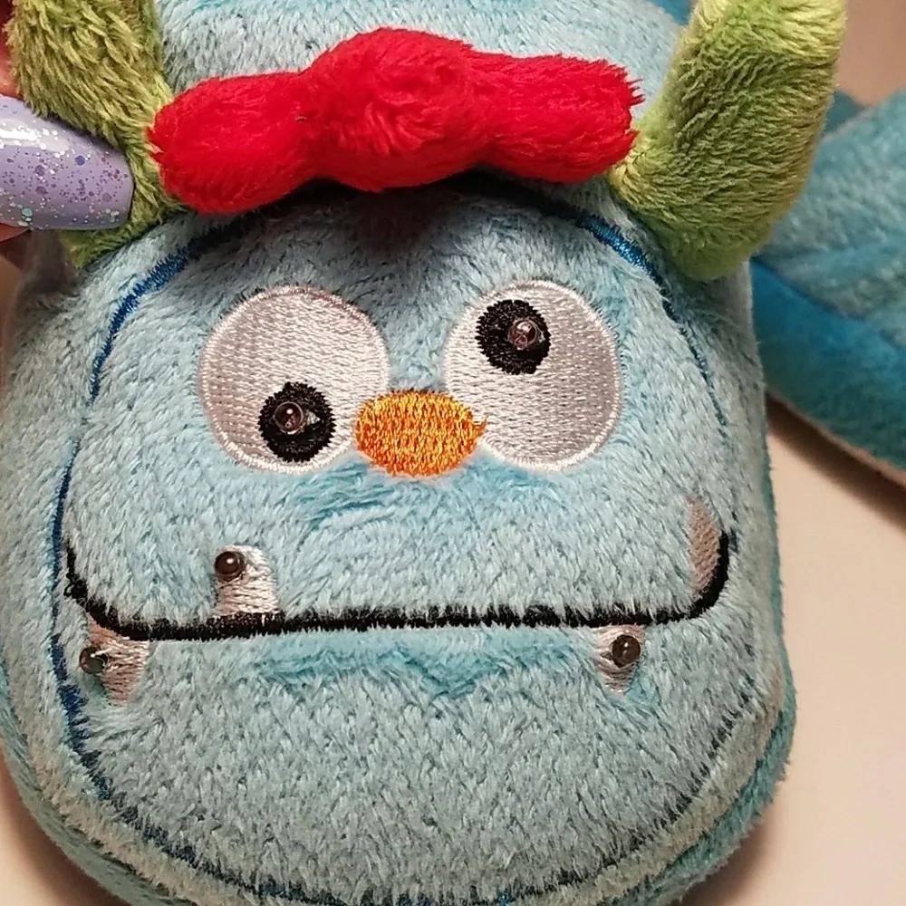 Kids Monster Slippers Size: Small (light up)